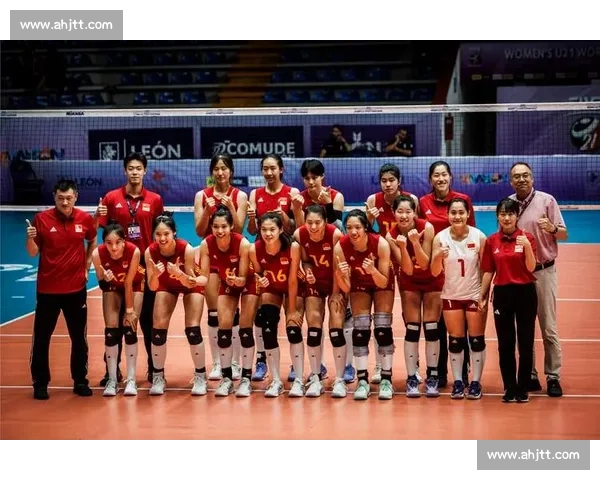 中国女排对阵巴西经典录像回顾技战术博弈与高光瞬间解析全景复盘