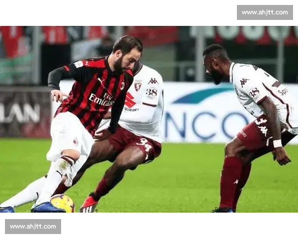 以上港对阵开新焦点之战攻防博弈与赛季走向深度前瞻分析